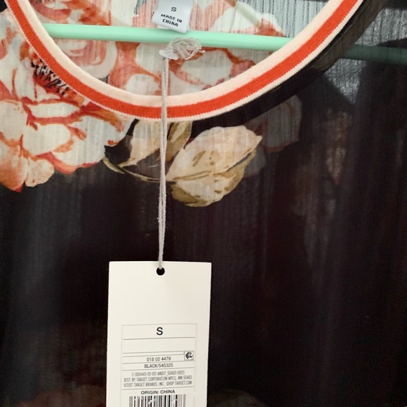 Top - Picture 2 of 2